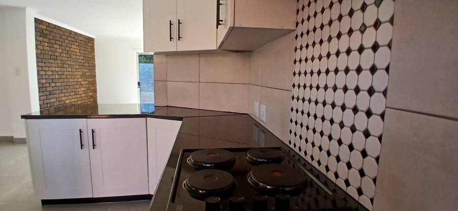 3 Bedroom Property for Sale in Heuweloord Gauteng