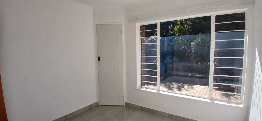 3 Bedroom Property for Sale in Heuweloord Gauteng