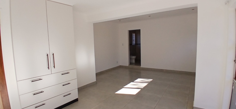 3 Bedroom Property for Sale in Heuweloord Gauteng