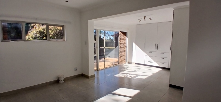 3 Bedroom Property for Sale in Heuweloord Gauteng