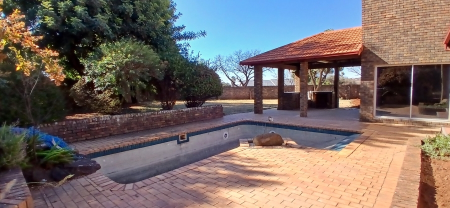 3 Bedroom Property for Sale in Heuweloord Gauteng