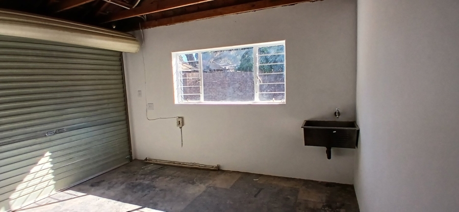 3 Bedroom Property for Sale in Heuweloord Gauteng