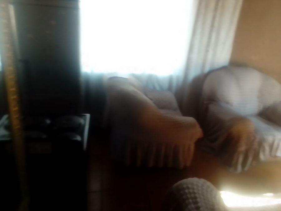 2 Bedroom Property for Sale in Etwatwa Gauteng