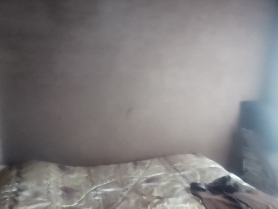 2 Bedroom Property for Sale in Etwatwa Gauteng