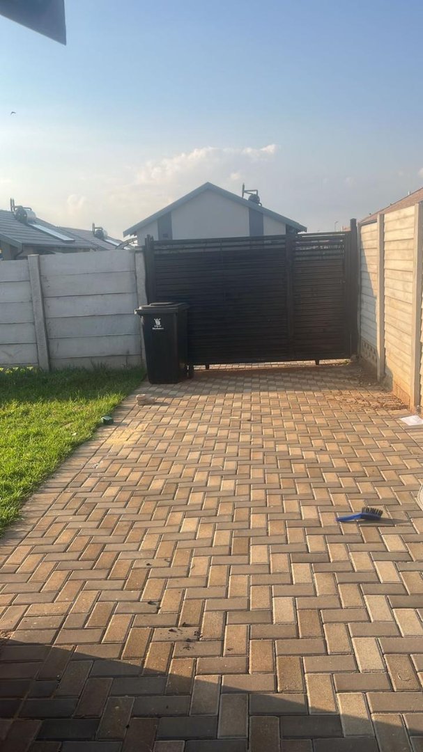 3 Bedroom Property for Sale in Sky City Gauteng