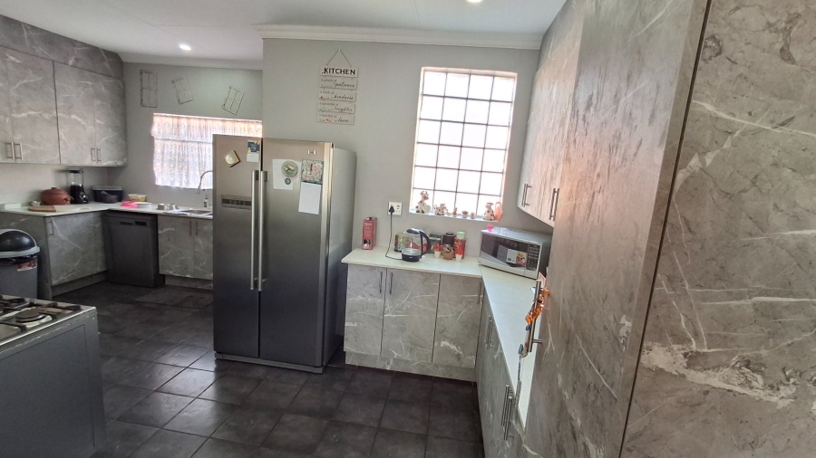 3 Bedroom Property for Sale in Wonderboom South Gauteng