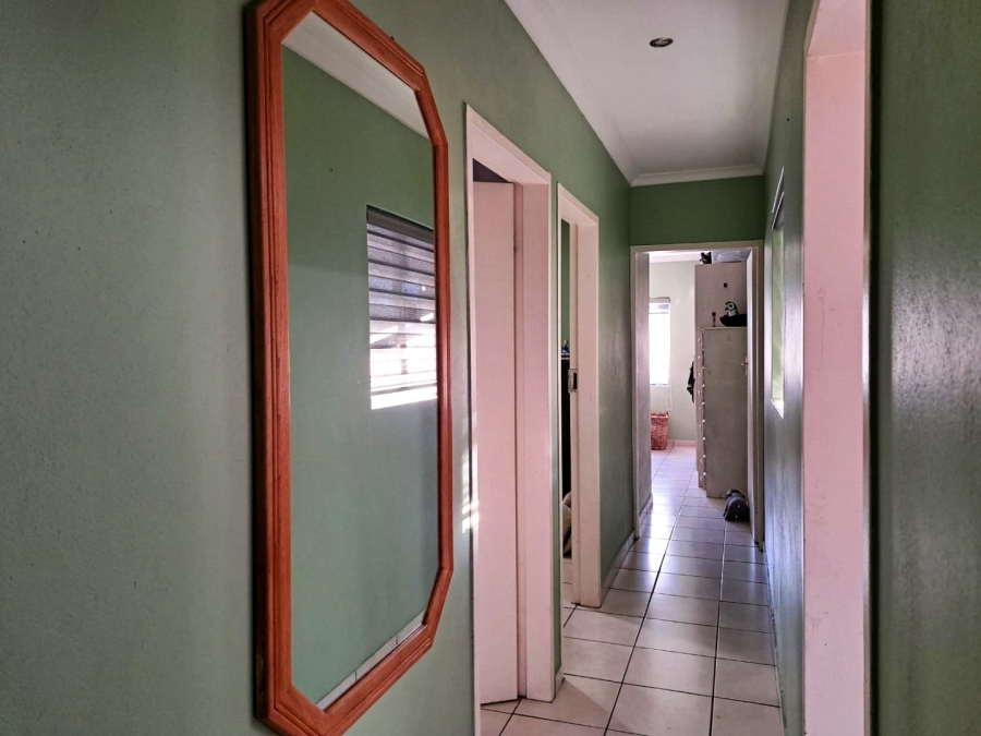 To Let 2 Bedroom Property for Rent in Vorna Valley Gauteng
