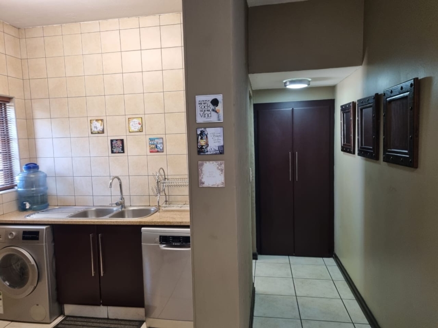 3 Bedroom Property for Sale in Northmead Gauteng