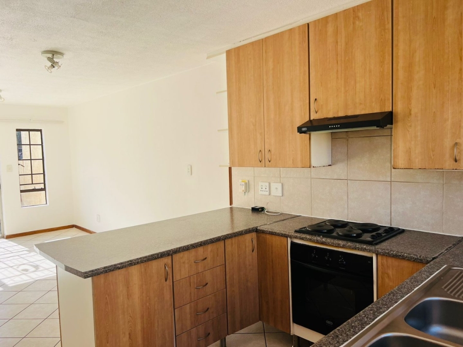 To Let 3 Bedroom Property for Rent in Noordwyk Gauteng