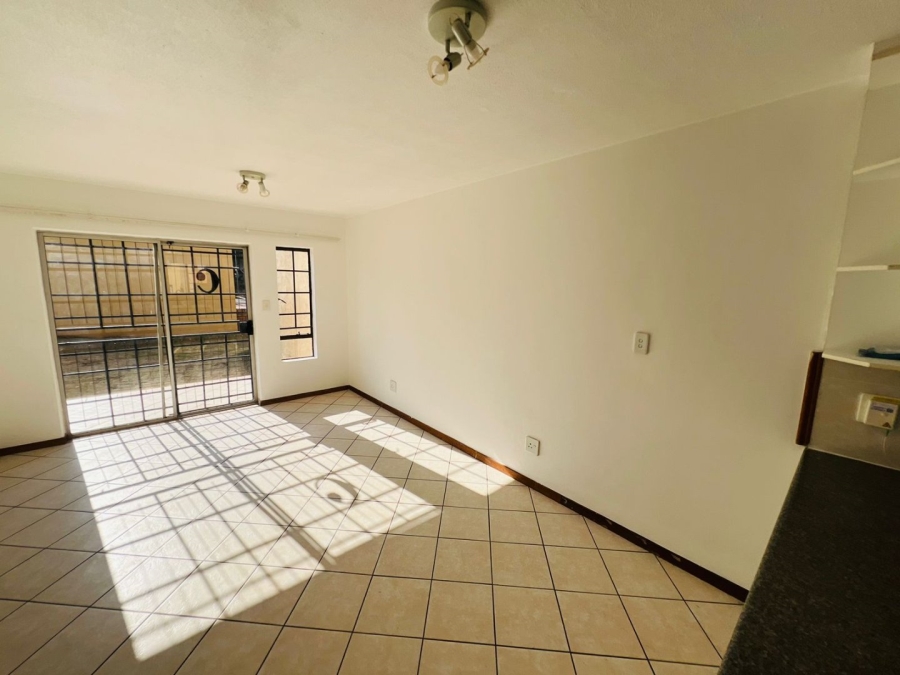 To Let 3 Bedroom Property for Rent in Noordwyk Gauteng