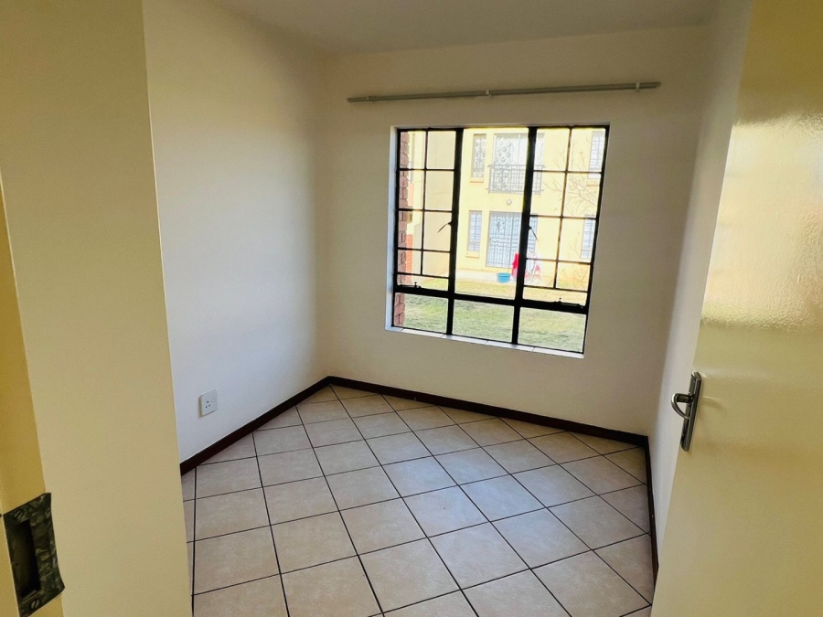 To Let 3 Bedroom Property for Rent in Noordwyk Gauteng