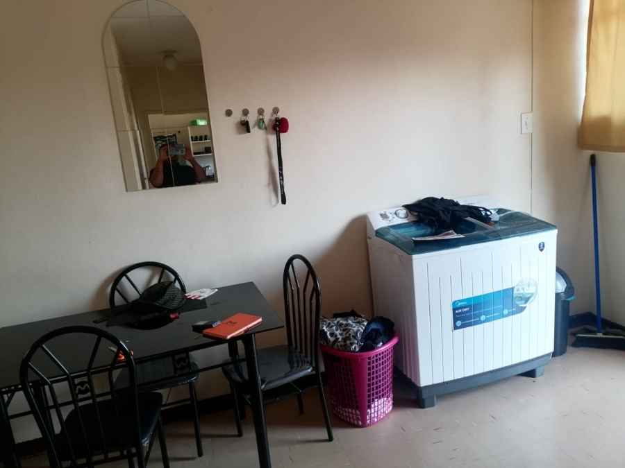 2 Bedroom Property for Sale in Pretoria West Gauteng