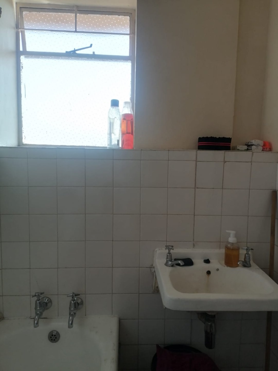 2 Bedroom Property for Sale in Pretoria West Gauteng