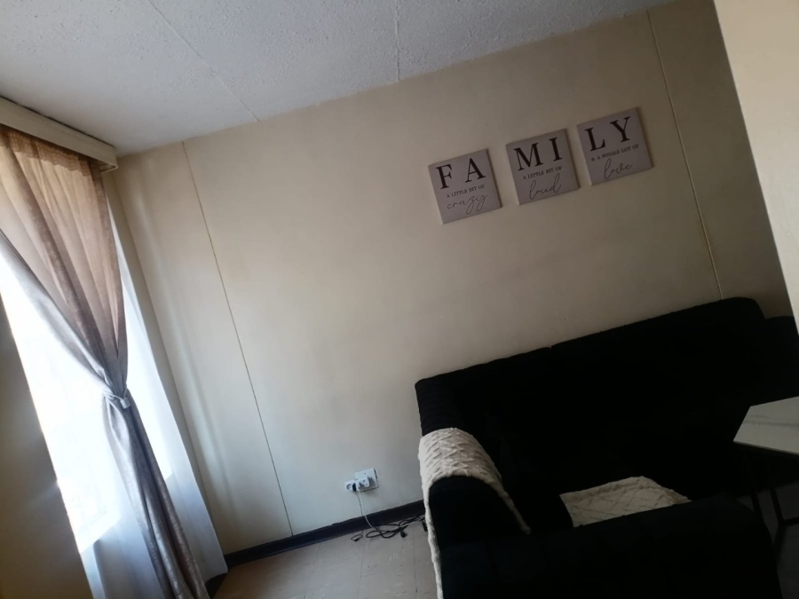 2 Bedroom Property for Sale in Pretoria West Gauteng