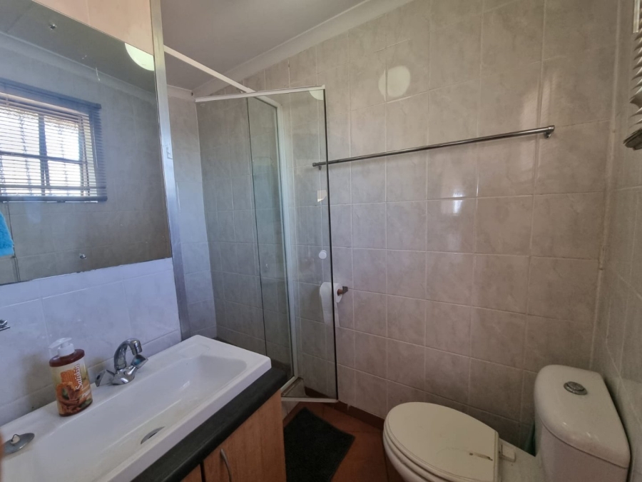 To Let 1 Bedroom Property for Rent in Vaaloewer Gauteng