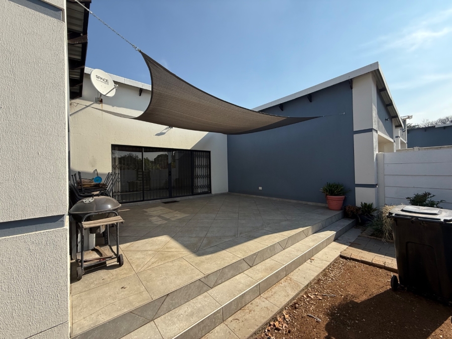 2 Bedroom Property for Sale in Lambton Gauteng