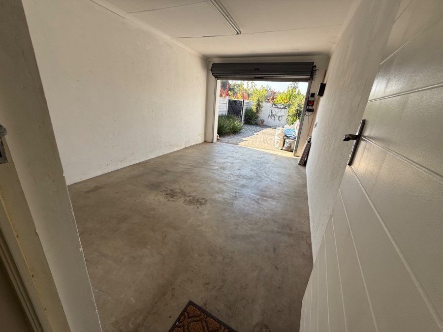 2 Bedroom Property for Sale in Lambton Gauteng