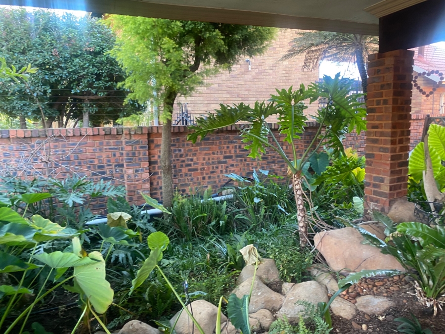 3 Bedroom Property for Sale in Sunward Park Gauteng