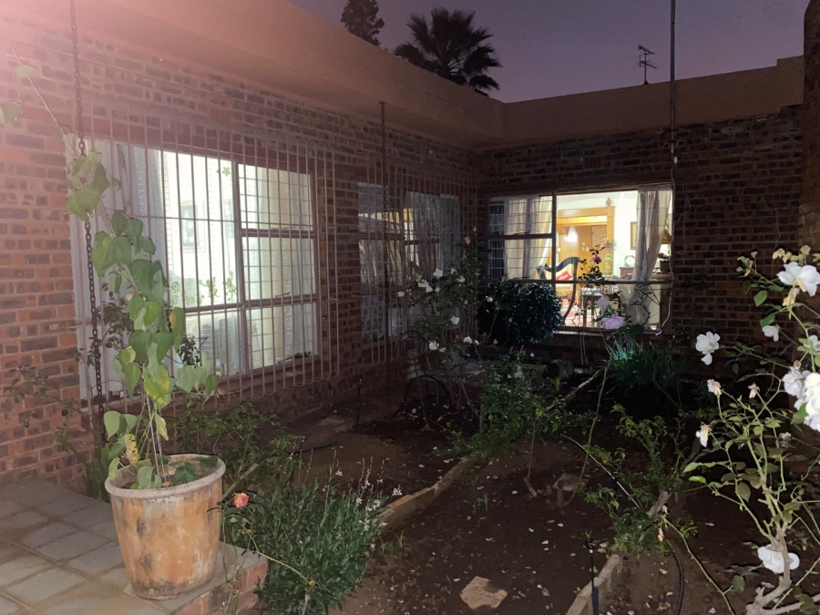 3 Bedroom Property for Sale in Sunward Park Gauteng