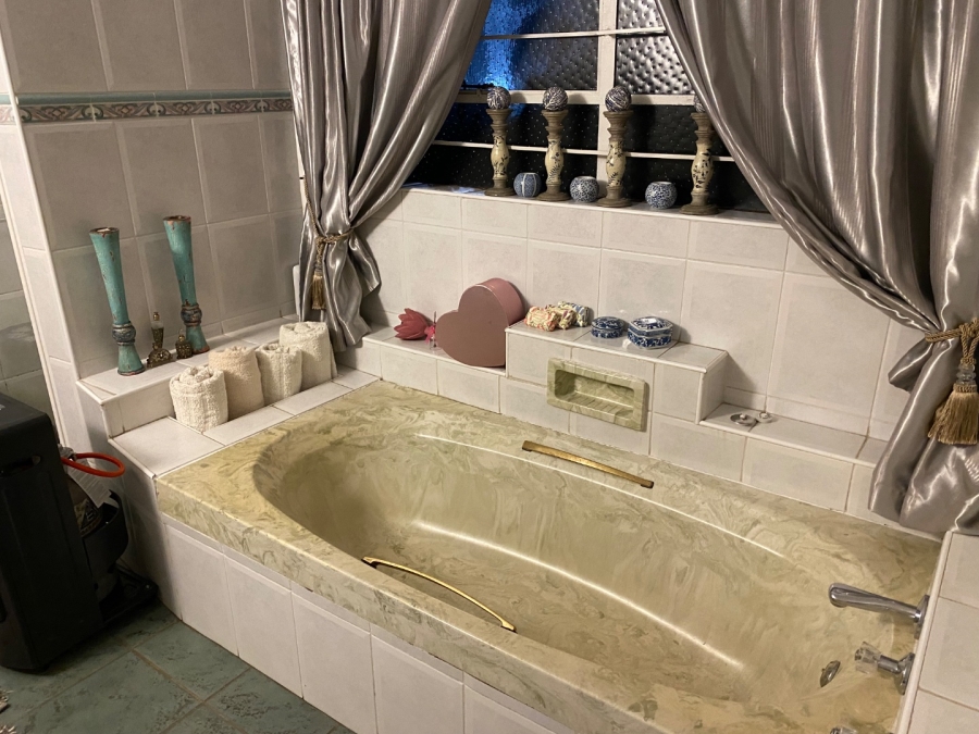 3 Bedroom Property for Sale in Sunward Park Gauteng