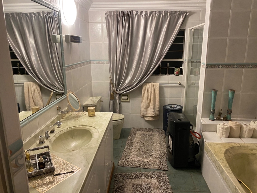 3 Bedroom Property for Sale in Sunward Park Gauteng
