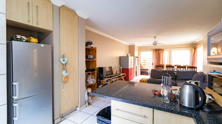 2 Bedroom Property for Sale in Nimrod Park Gauteng