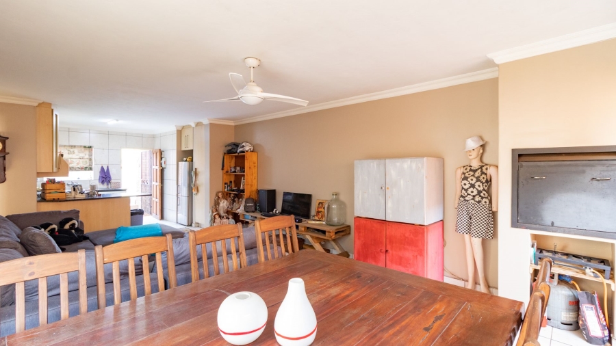 2 Bedroom Property for Sale in Nimrod Park Gauteng
