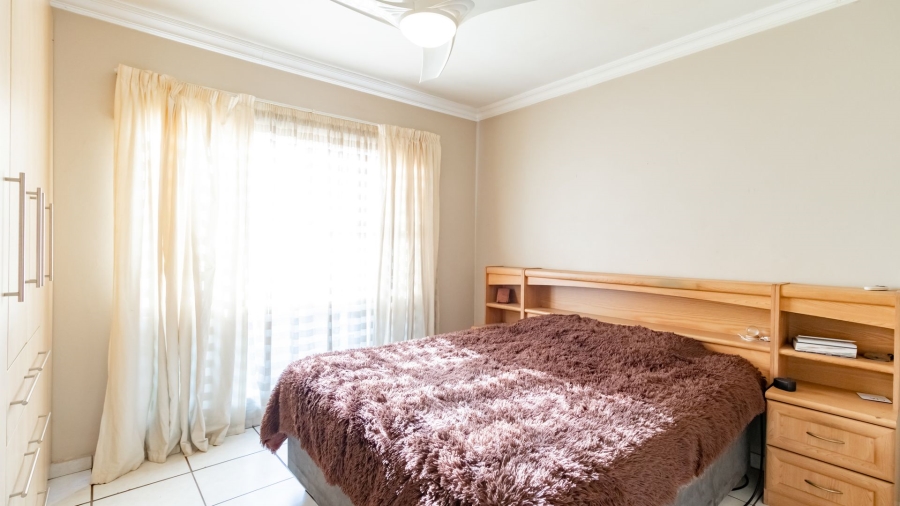 2 Bedroom Property for Sale in Nimrod Park Gauteng