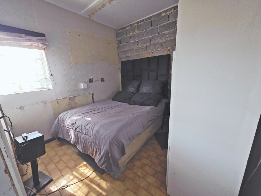 7 Bedroom Property for Sale in Primrose Gauteng
