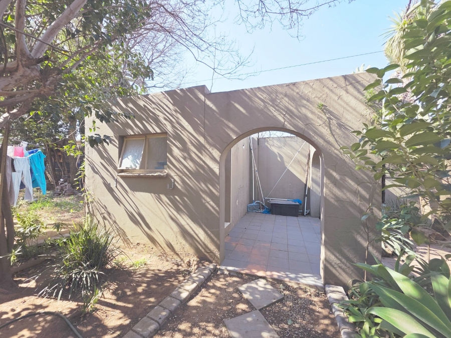 7 Bedroom Property for Sale in Primrose Gauteng