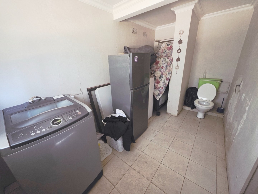 7 Bedroom Property for Sale in Primrose Gauteng