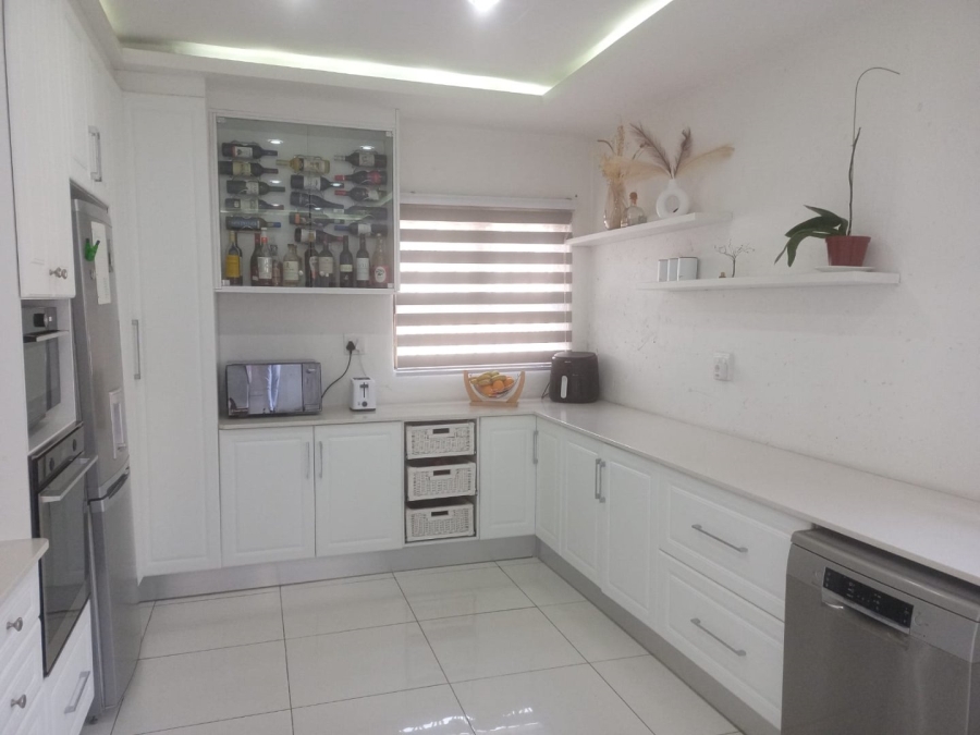 7 Bedroom Property for Sale in Evans Park Gauteng