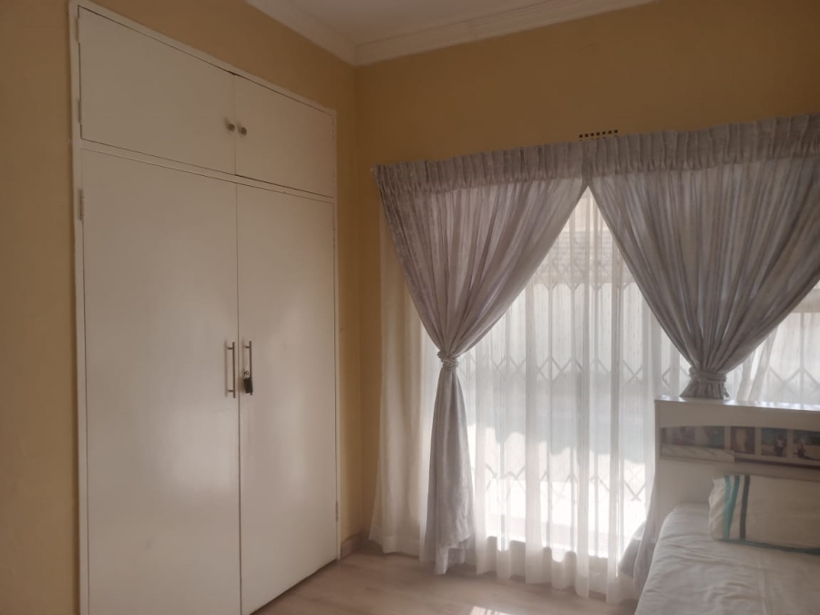 7 Bedroom Property for Sale in Evans Park Gauteng