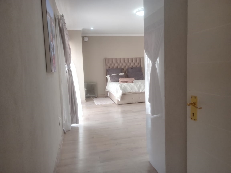 7 Bedroom Property for Sale in Evans Park Gauteng