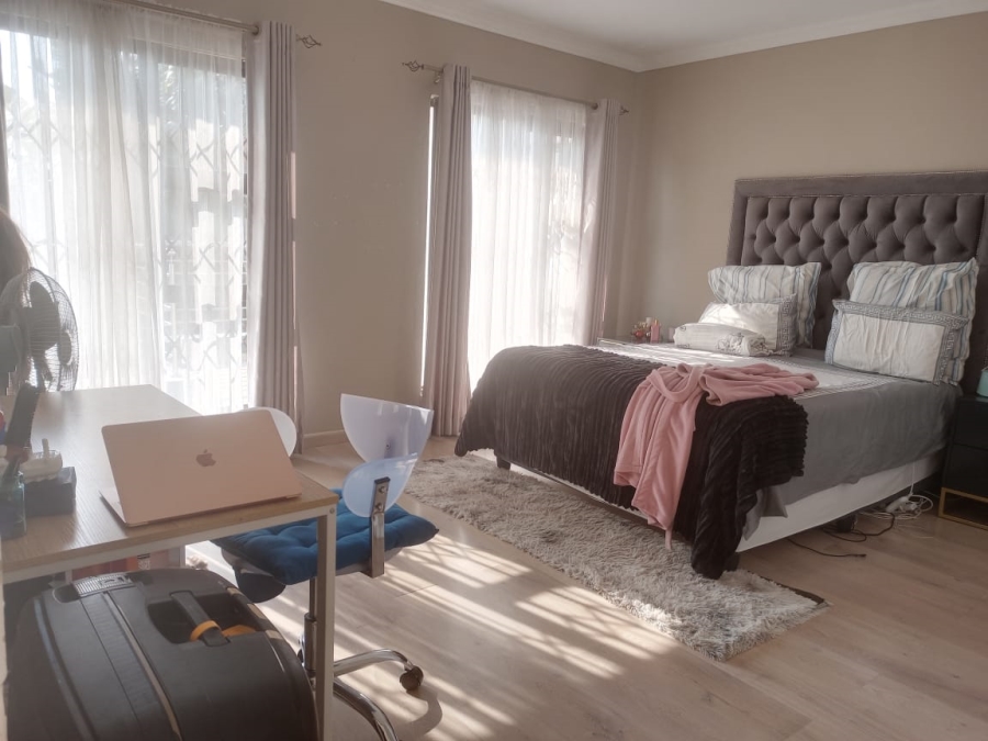 7 Bedroom Property for Sale in Evans Park Gauteng