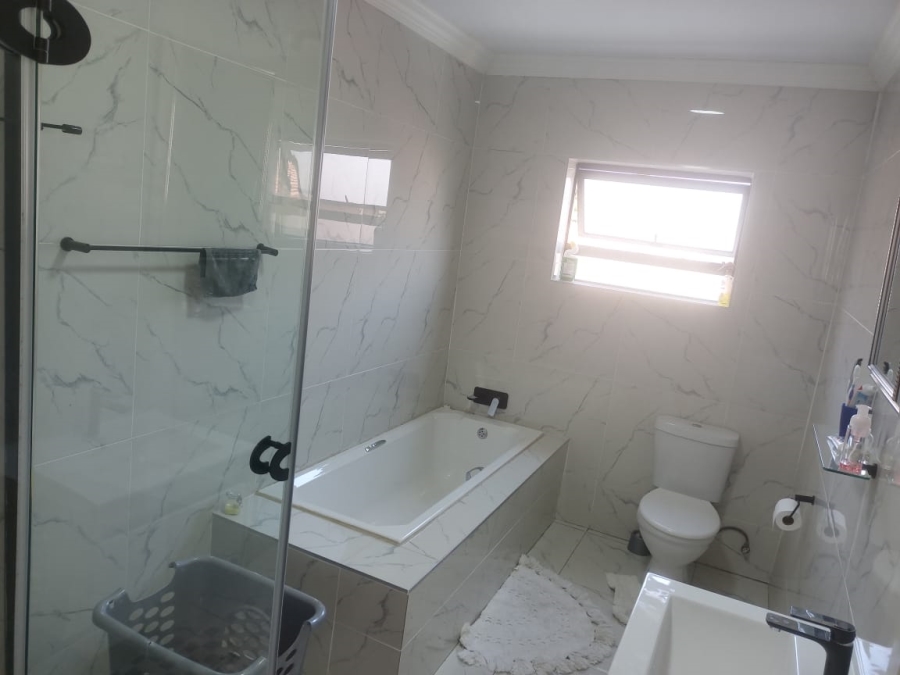 7 Bedroom Property for Sale in Evans Park Gauteng