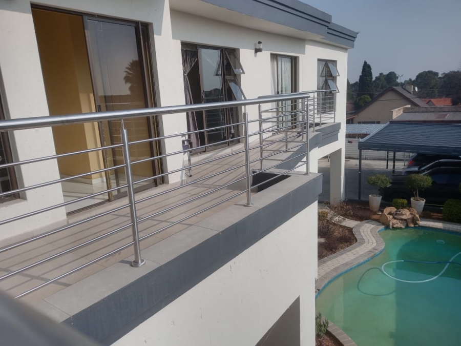 7 Bedroom Property for Sale in Evans Park Gauteng