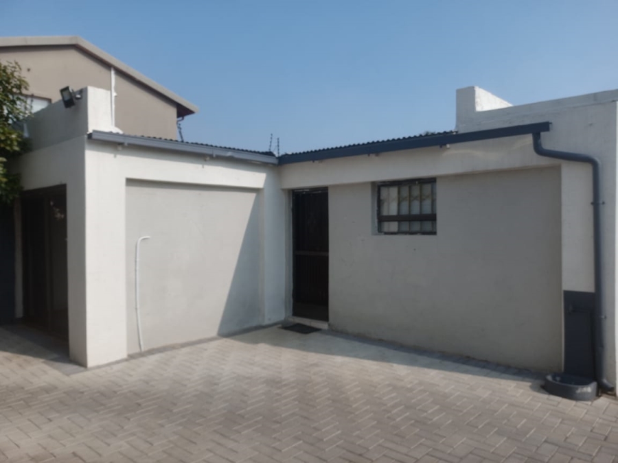 7 Bedroom Property for Sale in Evans Park Gauteng