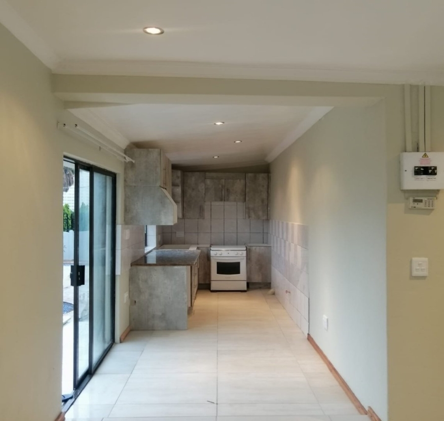 5 Bedroom Property for Sale in Etwatwa Gauteng