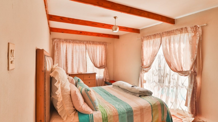 3 Bedroom Property for Sale in Edenvale Central Gauteng