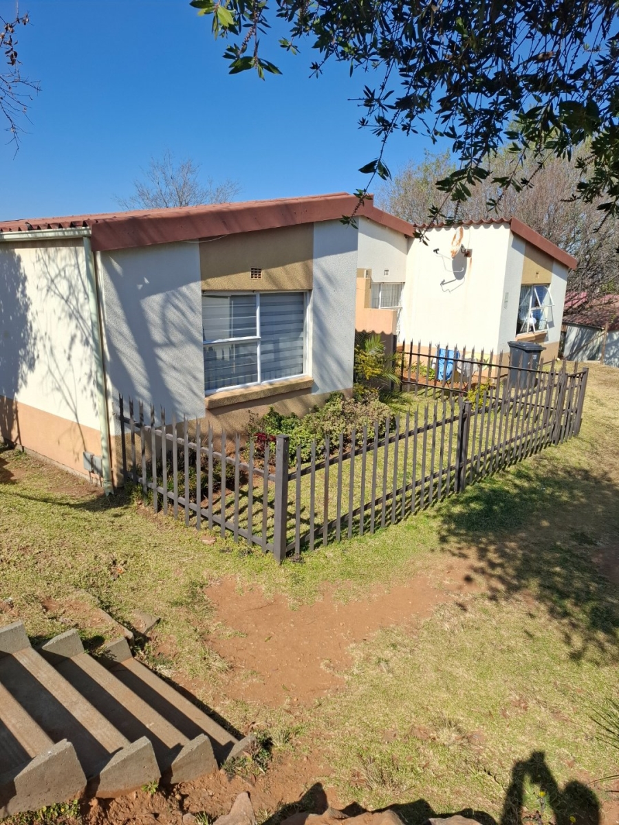 3 Bedroom Property for Sale in Ridgeway Gauteng