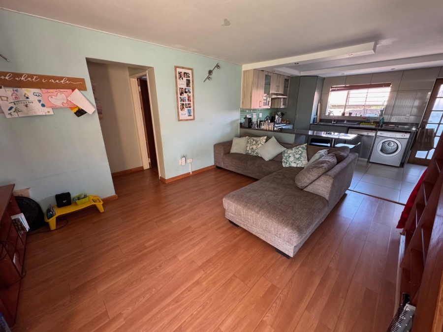 3 Bedroom Property for Sale in Birchleigh Gauteng