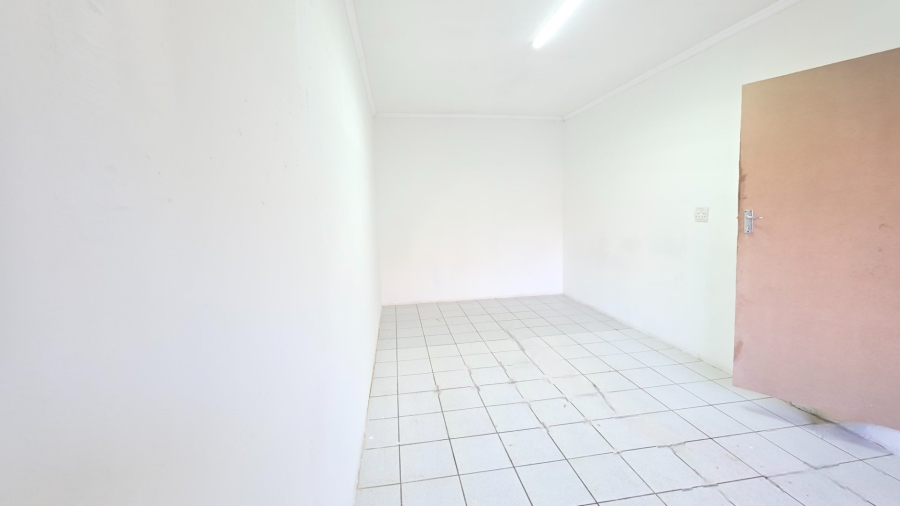 To Let 2 Bedroom Property for Rent in Erasmia Gauteng