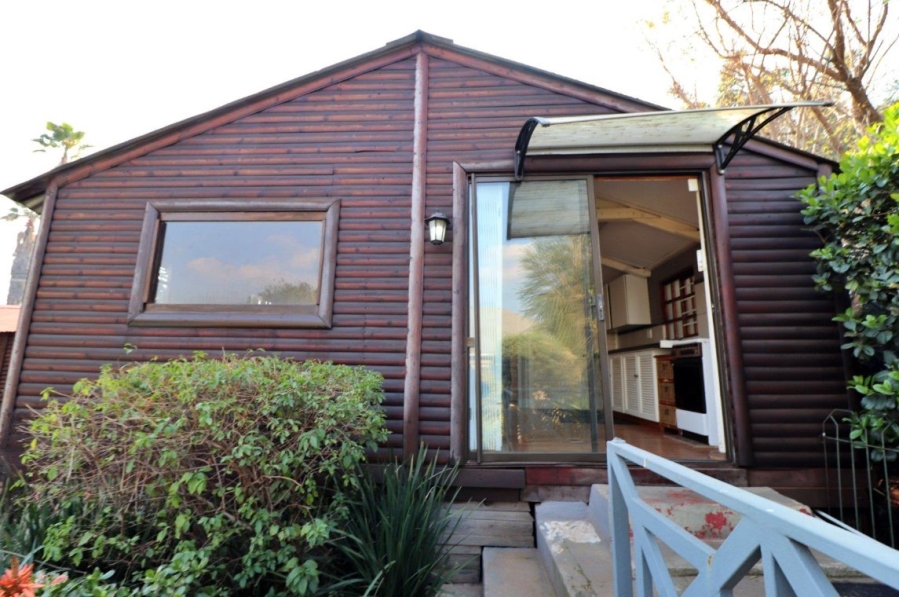 6 Bedroom Property for Sale in Primrose Gauteng