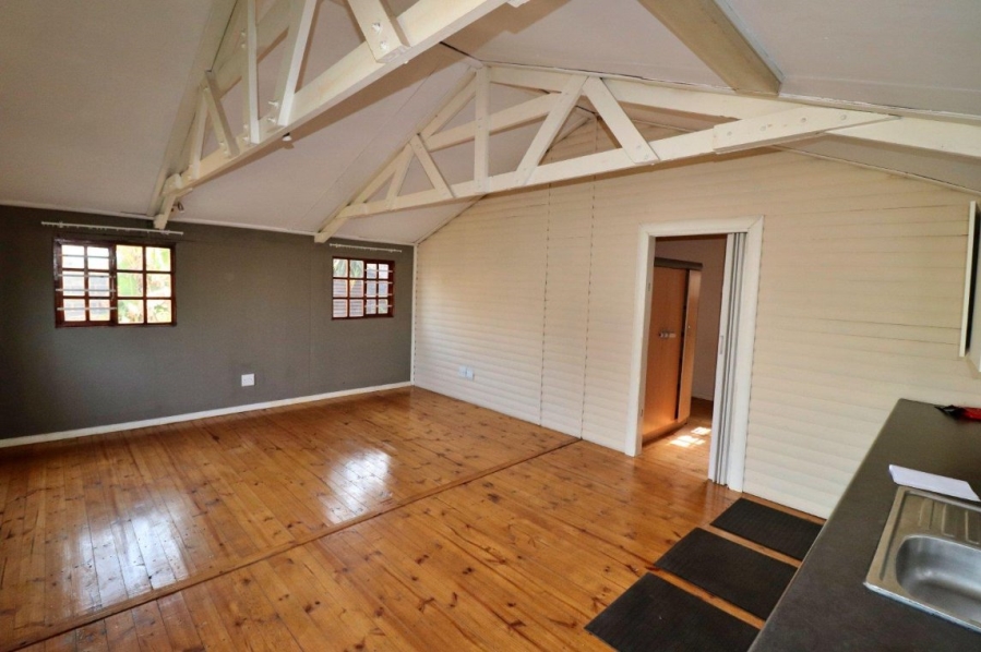 6 Bedroom Property for Sale in Primrose Gauteng