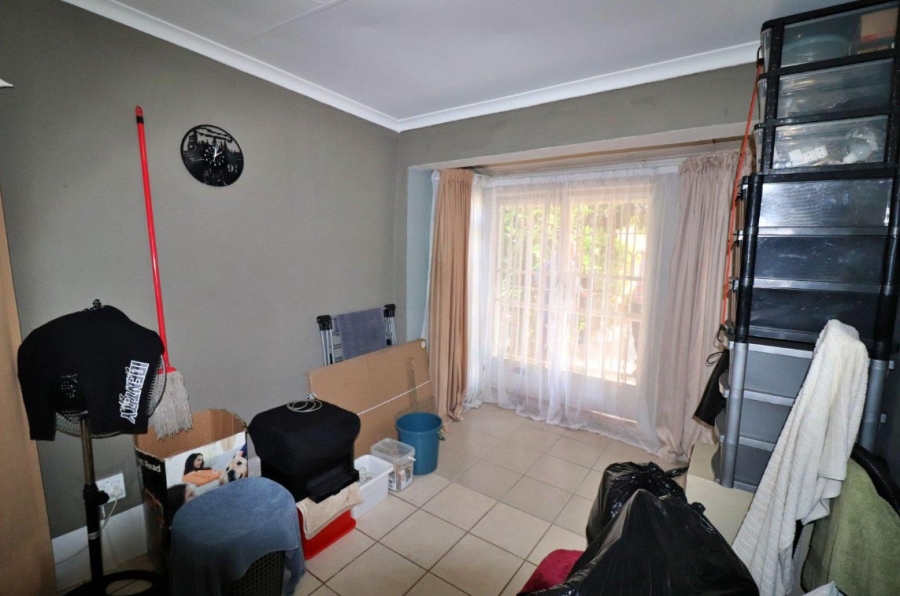 6 Bedroom Property for Sale in Primrose Gauteng