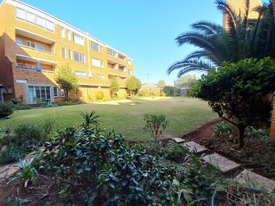 1 Bedroom Property for Sale in Malvern East Gauteng