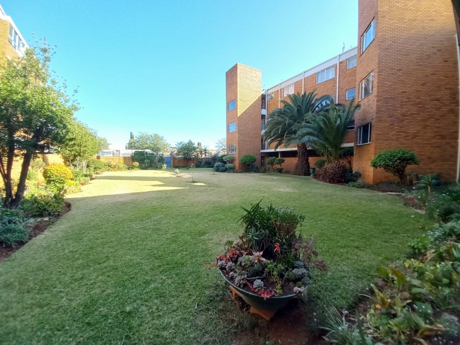1 Bedroom Property for Sale in Malvern East Gauteng