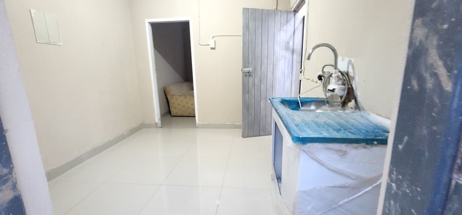 To Let 1 Bedroom Property for Rent in Erasmia Gauteng