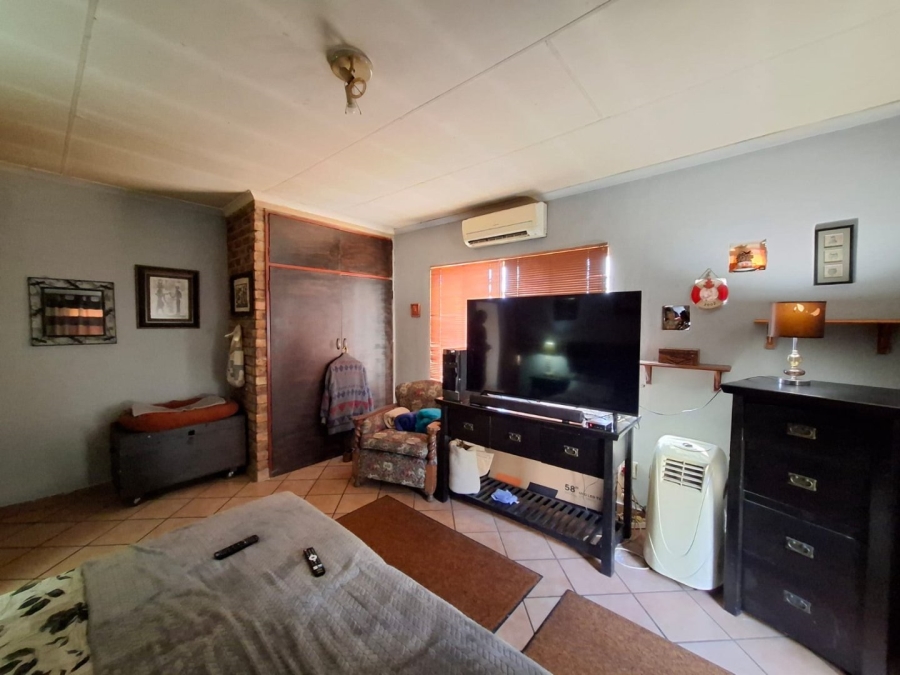 4 Bedroom Property for Sale in Capital Park Gauteng